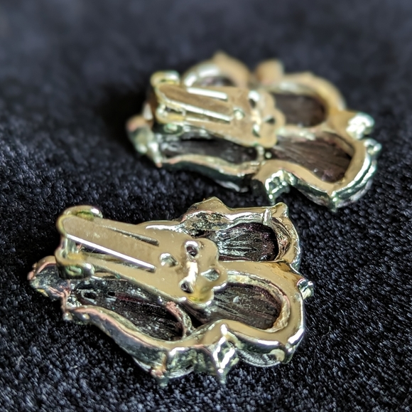 Vintage Clip-On Earrings, Black with Clear Stones/Silver Tone - Picture 4 of 5